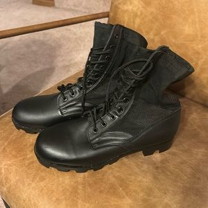 Men’s Rothco military jungle boots 10R new, open box